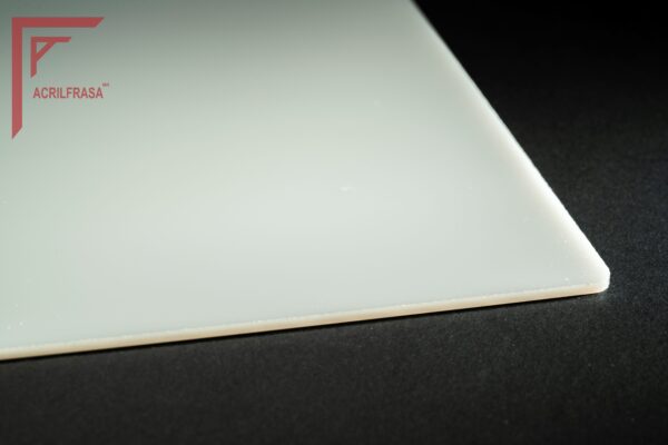 Plástico blanco de 120 X 250 cm en 2.6mm