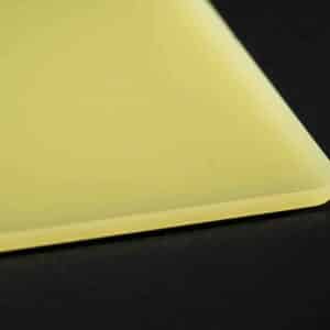 Lámina de Acrílico Amarillo C-047 de 1.20 X 1.80 m en 3mm