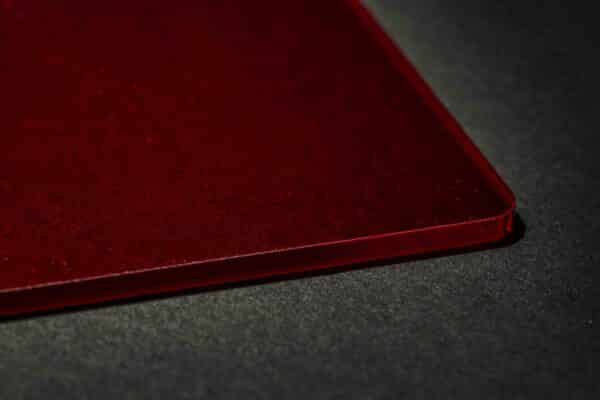 Lámina de Acrílico Rojo L-129 de 1.20 X 1.80 m en 3mm